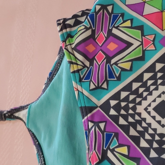 Malibu Barbie neon bikini top - Picture 5 of 9